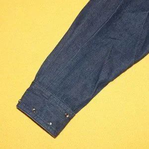 usa vintage ✴︎ デニムJK ✴︎ lew magram Vintage Lew Magram Blue Denim Button Up Jacket with Gold